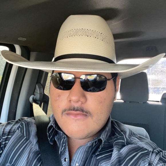 Meet your Posher, Stevens - Picture 1 of 1